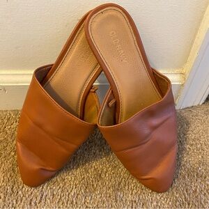 Old Navy Pointed Toe Mule, size 6